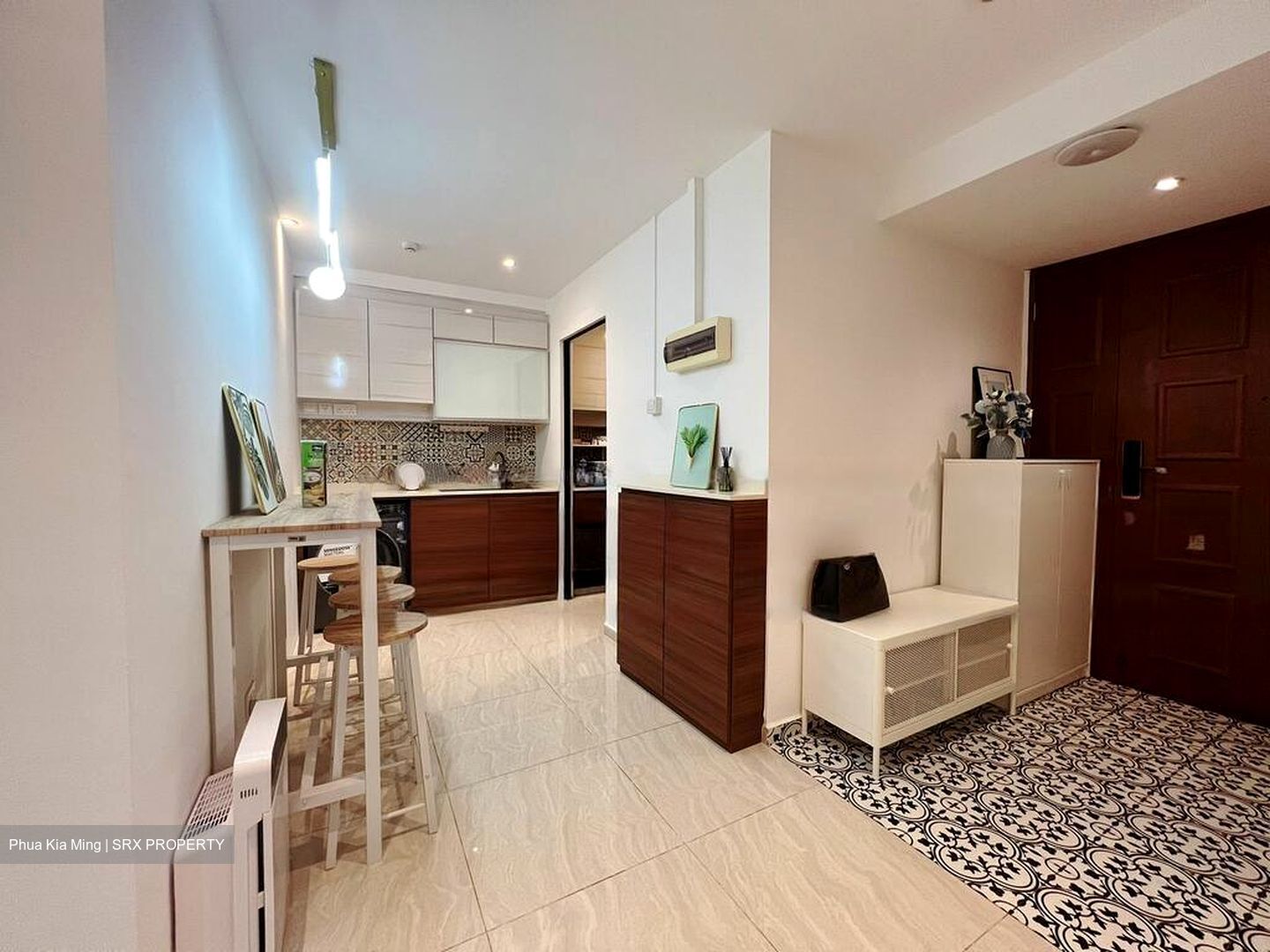 International Plaza (D2), Apartment #465055021